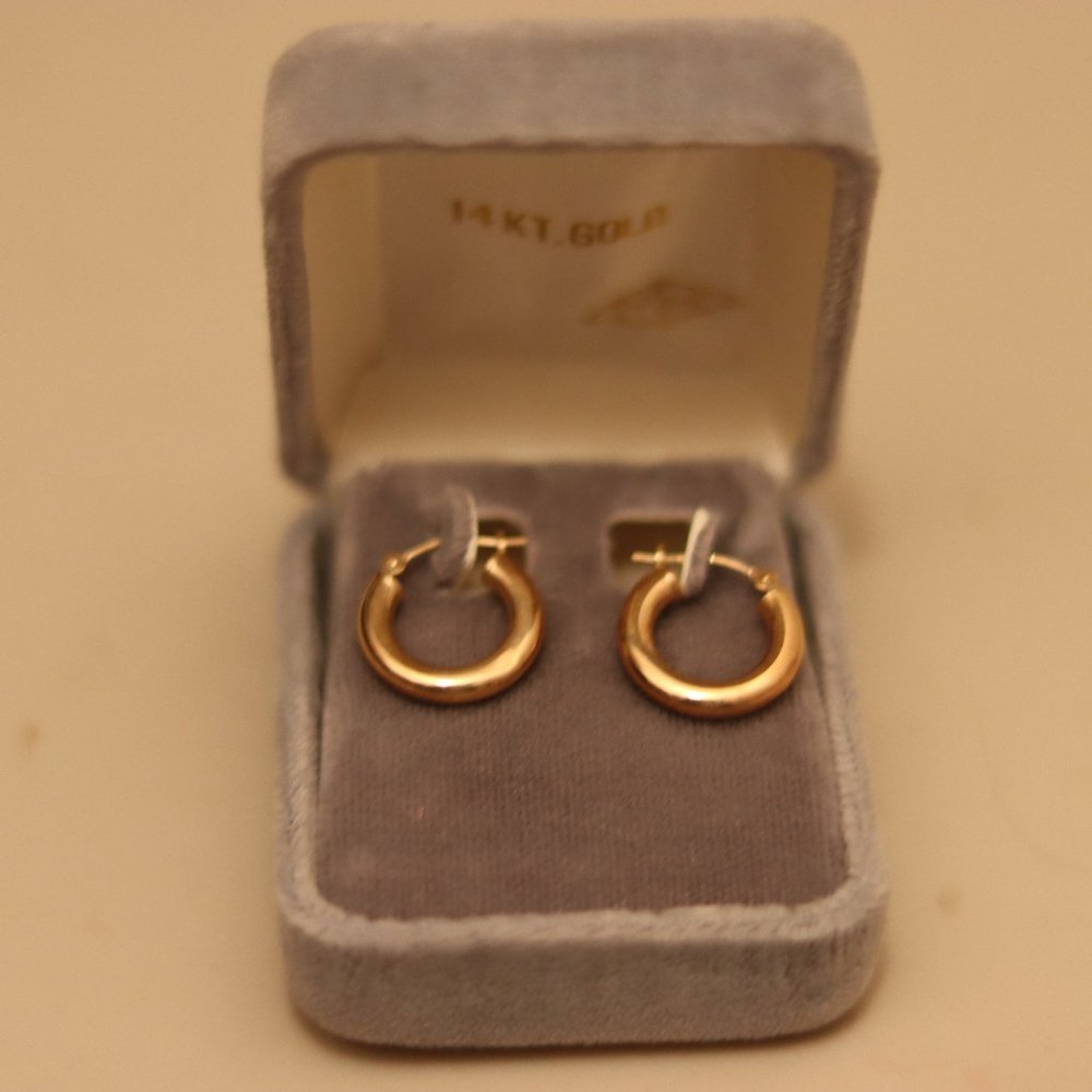 COPY - 14 Karat gold hoop earrings